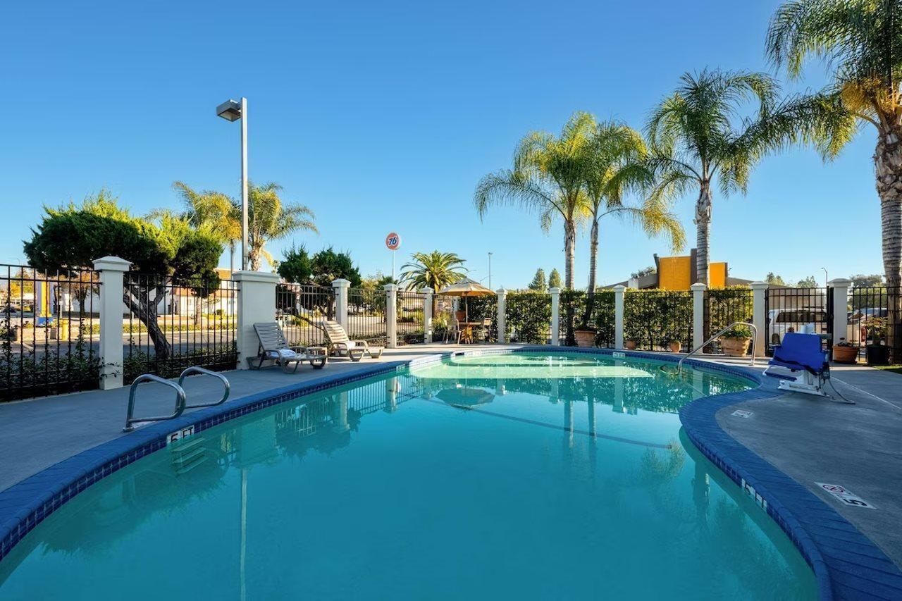 Comfort Inn Gilroy Exteriér fotografie